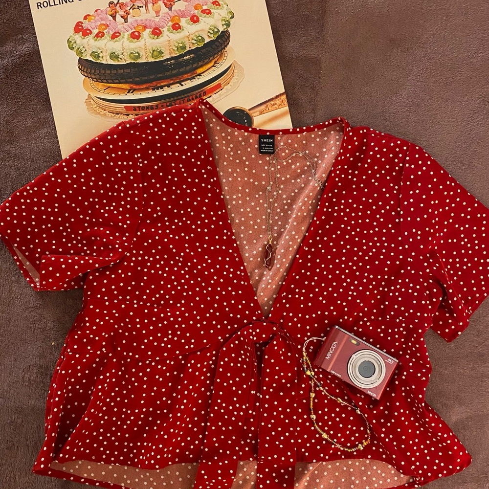 Red Polka Dot Tie-Front Top 💋🥀